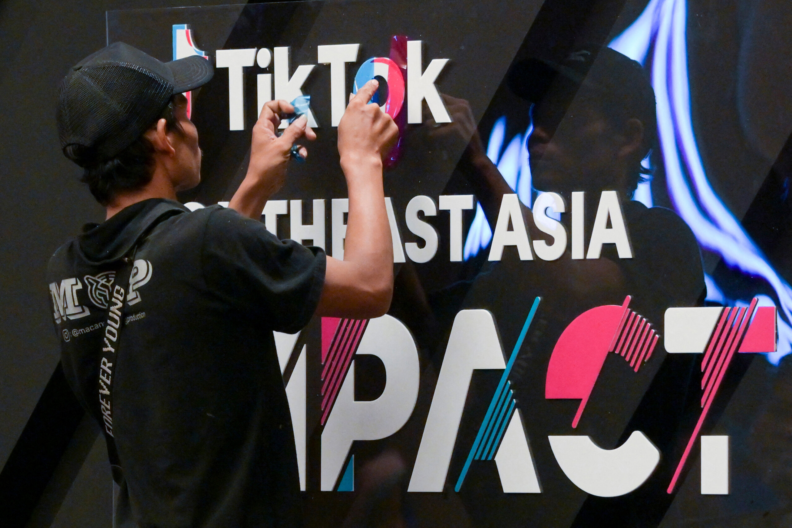 TikTok ends retail business in Indonesia after ban on social media shopping