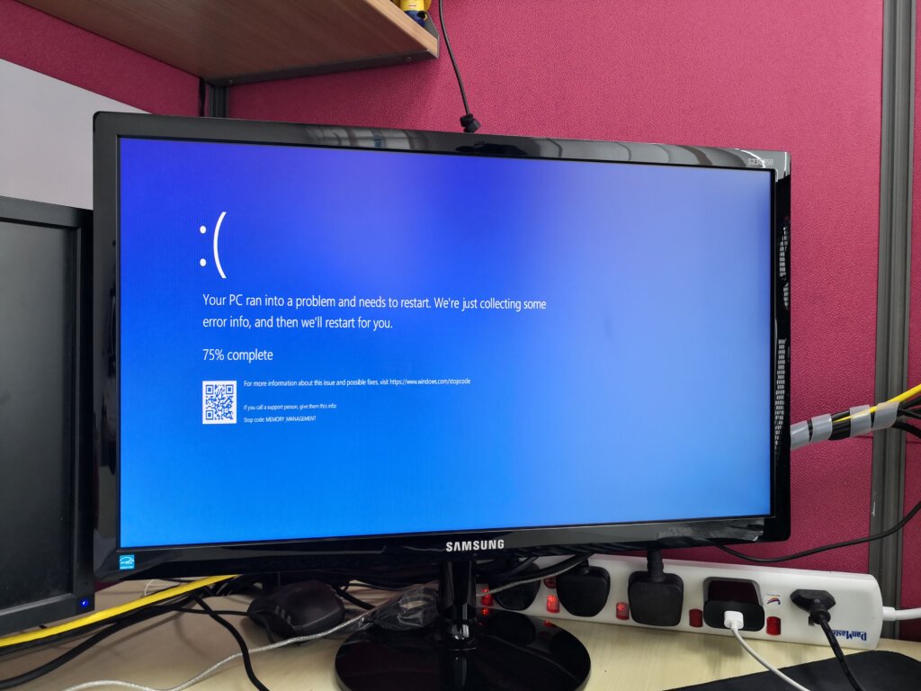 Blue Screen of Death - now available in both Linux and Windows varieties.