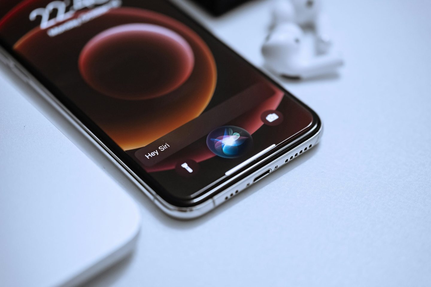 Apple rebuilds Siri with LLM: Inside the delayed rollout and global implications