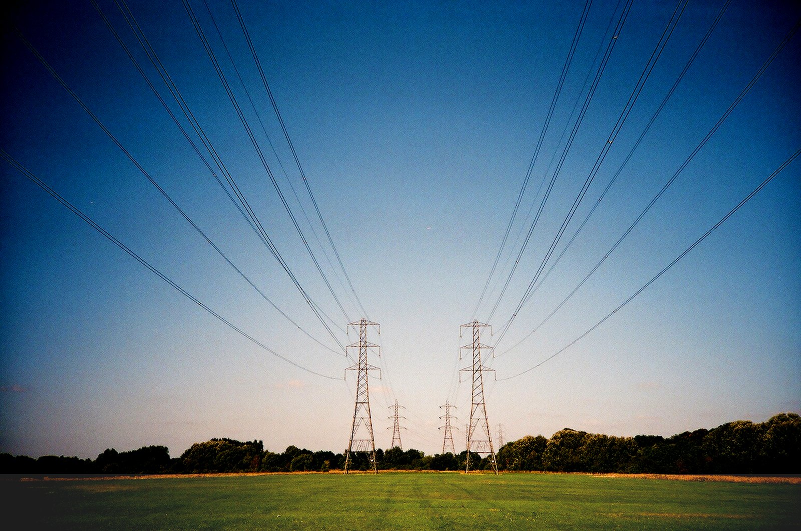 Illustration for article on smart meters in the APAC.